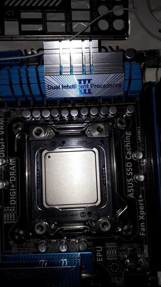 Intel® core™ i9-8950hk processor