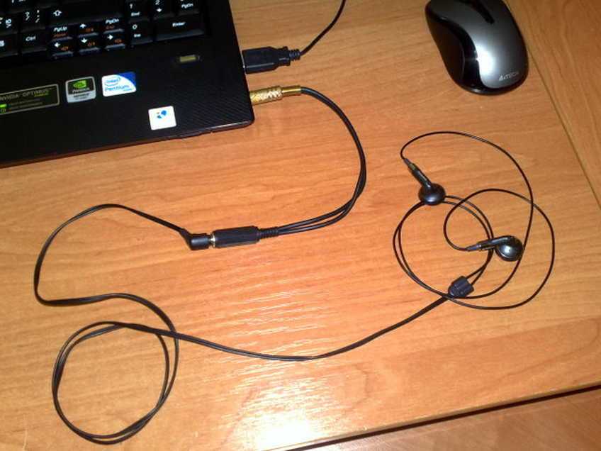 Статья-инструкция, поможет подключить к ноутбуку наушники с микрофоном, если у вашего ноутбука только один вход гнездо
