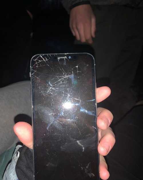 Почему нельзя менять стекло в iphone и что делать, если разбился дисплей смартфона?
