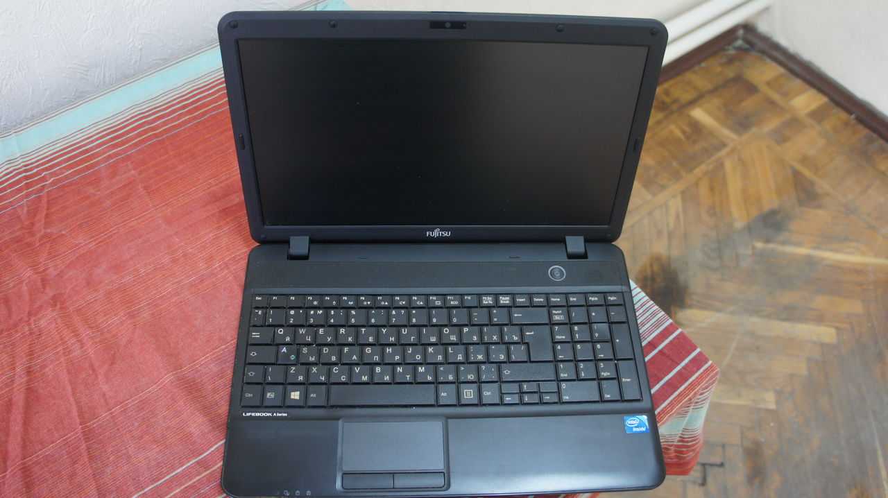 Дешевый ноутбук (цена от 10 тысяч рублей) - fujitsu lifebook ah502