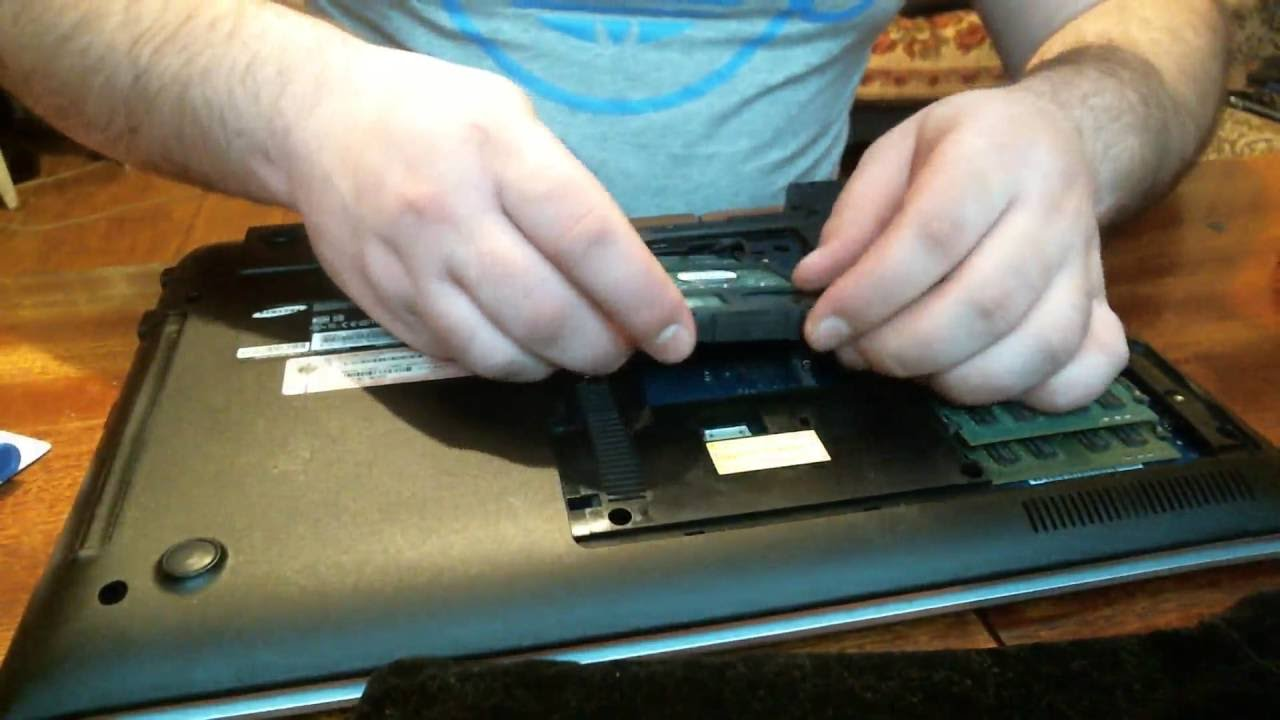 Настроить крышку ноутбука. Rv520 Samsung жесткий диск. Жесткий диск самсунг РВ 520. Ноутбук Samsung rv520 жесткий диск. Жёсткий диск SSD для ноутбука самсунг.