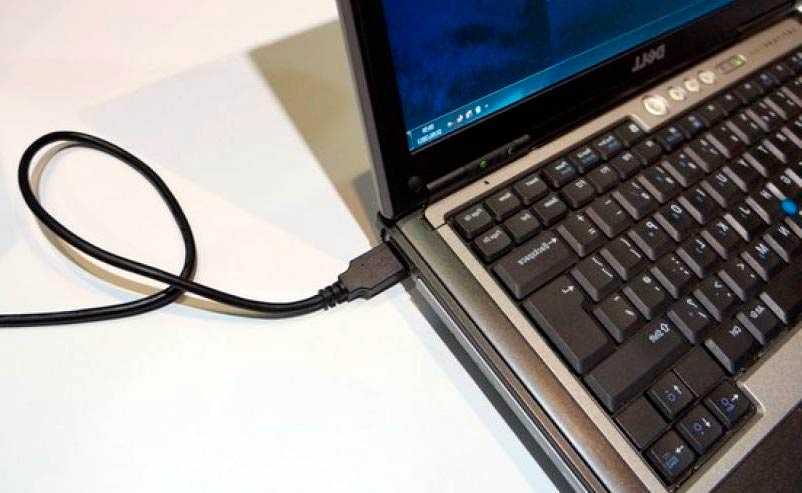 Ноутбук не работает без зарядки. Как понять что ноутбук заряжается. Как можно зарядить ноутбук без зарядки через USB. Как зарядить ноутбук Хуавей. Как зарядить ноутбук без зарядки через телефон.
